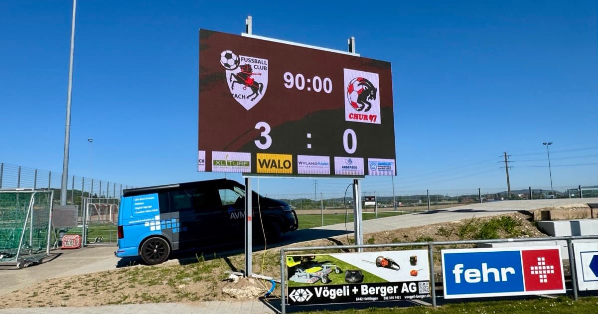 Neuer LED-Screen beim FC Seuzach mit LemonScore und AVMS